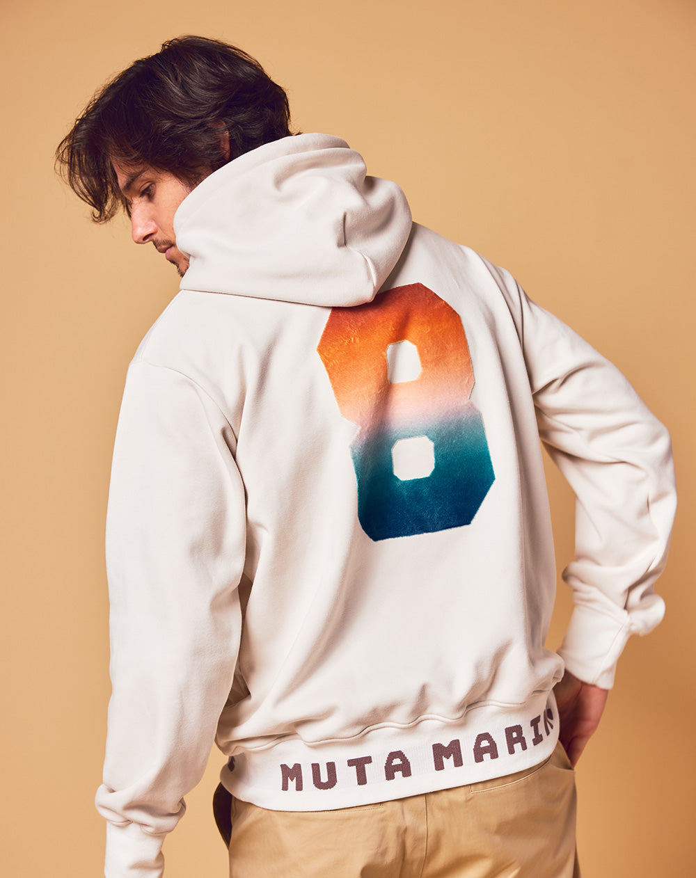 ヘムリブ グラデーションロゴ プルパーカー [全3色] – muta Online Store