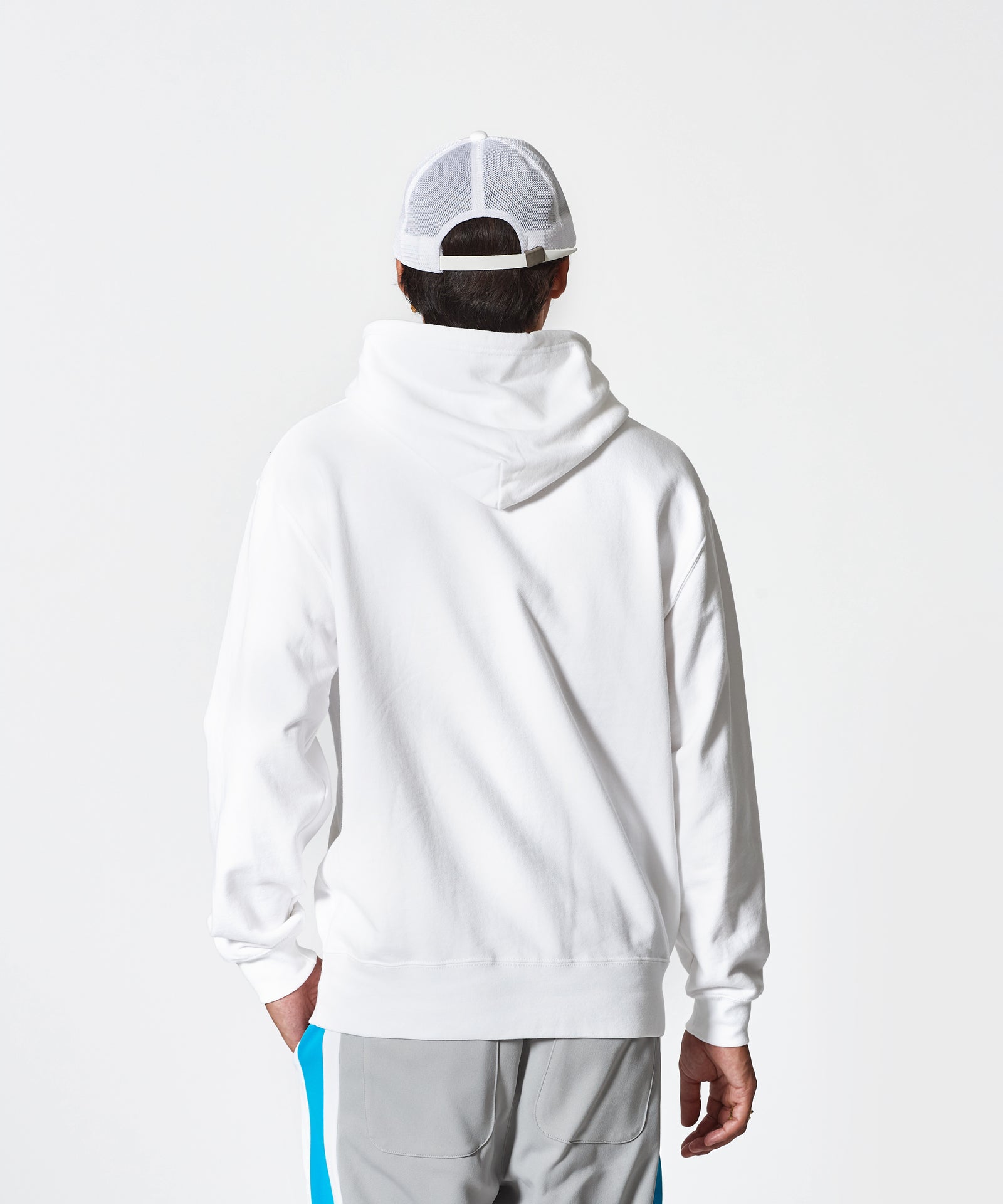 ACANTHUS × muta MARINE Multi Logo Hooded Sweatshirt [全2色] – muta