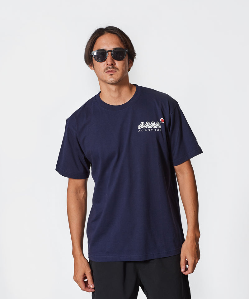 ACANTHUS × muta MARINE Sweet Logo Tee [全3色]