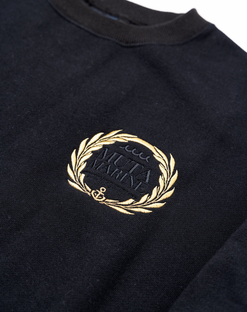 エンブレムロゴ クルーネックスウェット [全3色] – muta Online Store