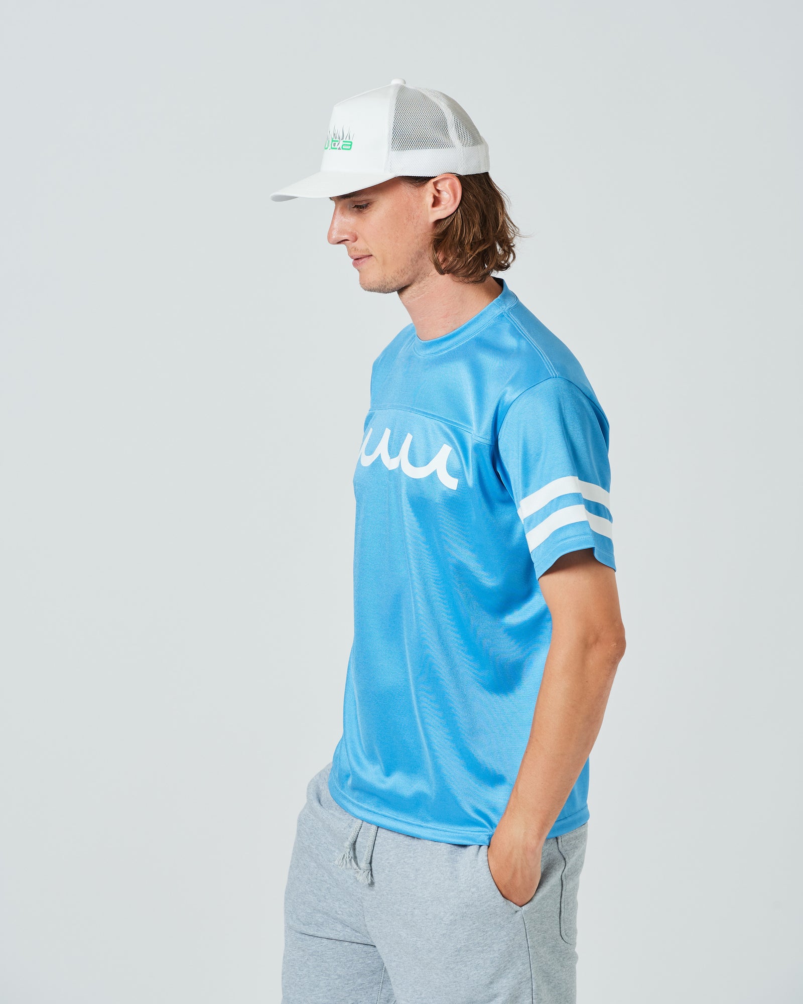 大人気【muta MARINE×ACANTHUS】Football Tee ACANTHUS × muta MARINE Football Tee [全3色] – muta Online Store