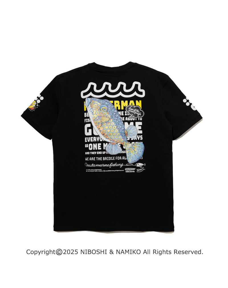 【muta】NAMIKO (NIBOSHI&) × muta Fishing ヒラマサTシャツ NAMIKO (NIBOSHI&) × muta MARINE Fishing Tシャツ (ヒラマサ