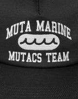 ACANTHUS × muta MARINE College Logo Mesh Cap [全3色]