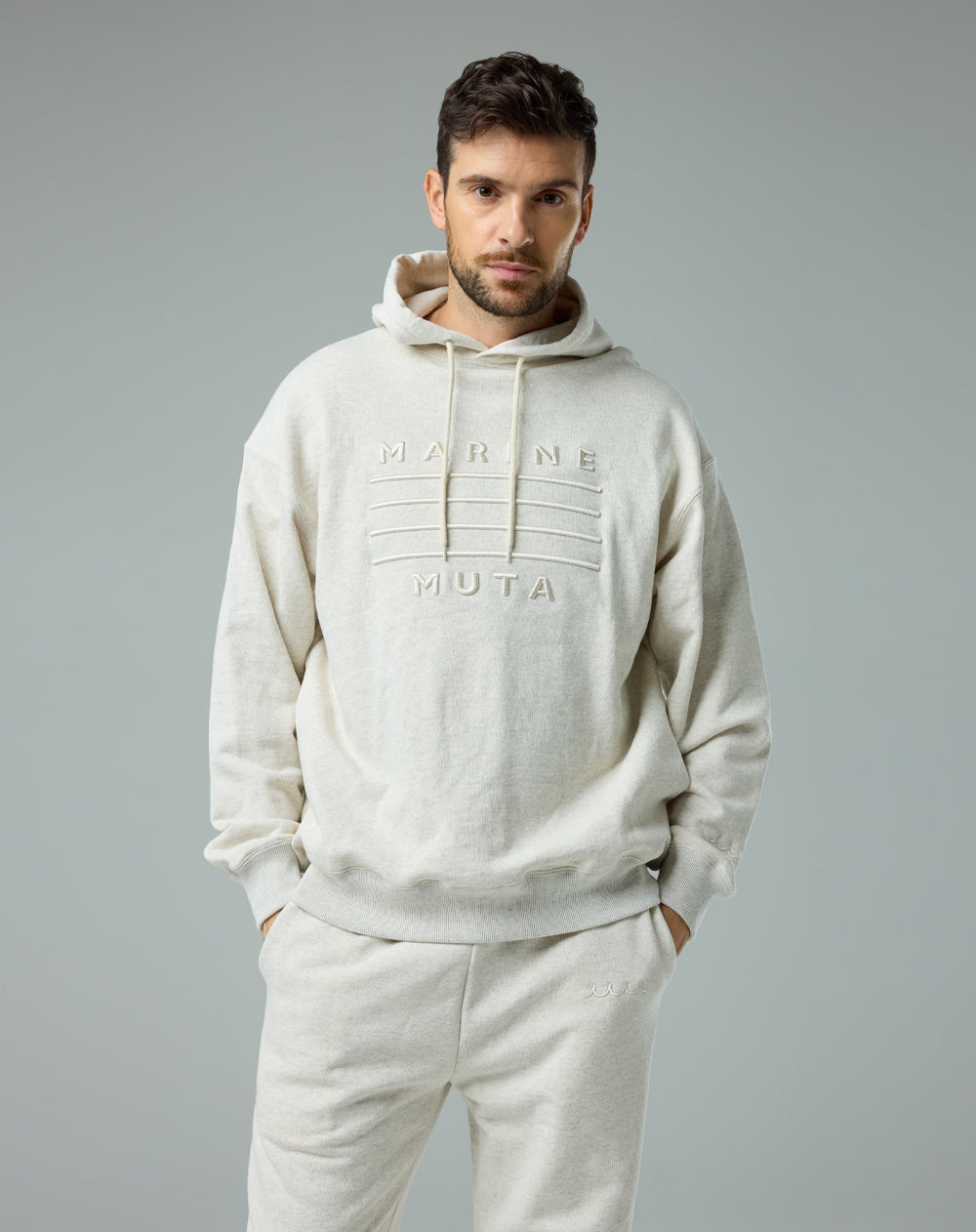 V12 muta コラボ フード付きスウェット XXLサイズ V12 muta コラボ フード付きスウェット XXLサイズ - メルカリ