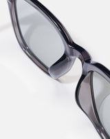 ELEBROU × muta MARINE GOLF SHINE POLARIZED SUNGLASSES(調光偏光レンズ) [全3色]