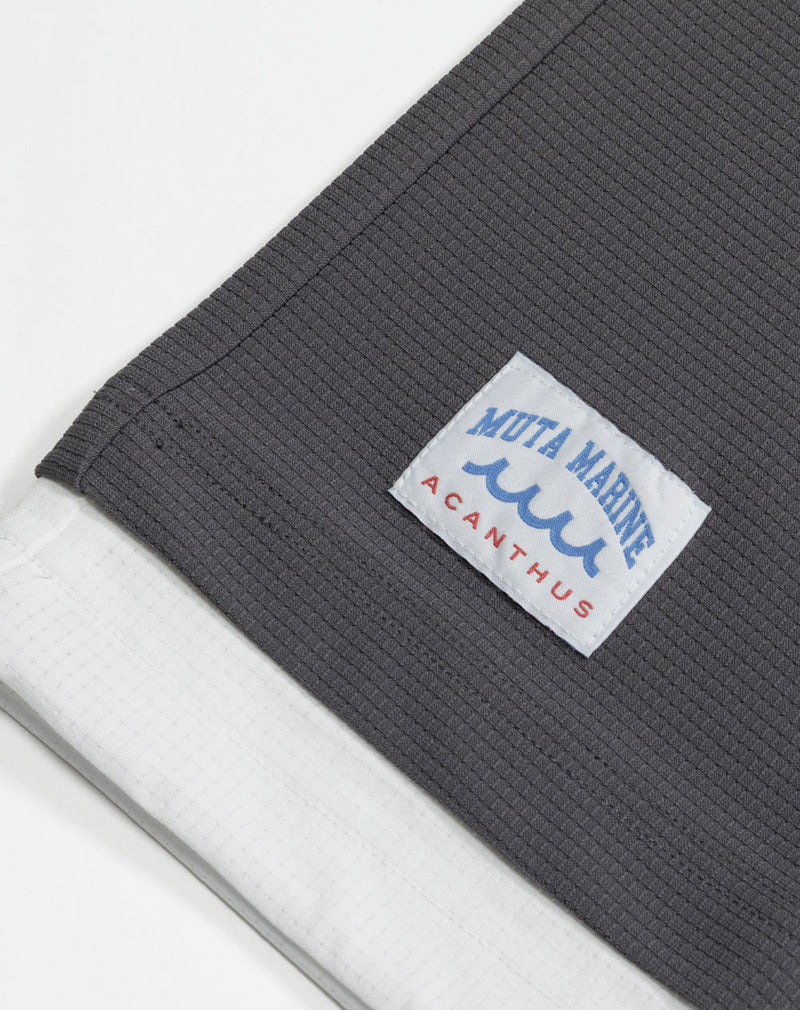 ACANTHUS × muta Mesh Mockneck S/S Top [全3色] – muta Online Store