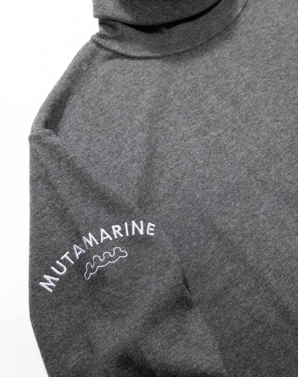 ムータ　新品未使用タグ付き。フリース モックネックプルオーバー　グレー／ブラック 楽天市場】muta MARINE ムータ マリン ロンT フリース切替モック