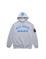［WEB限定］ACANTHUS x muta MARINE College Logo Hooded Sweatshirt [全6色]