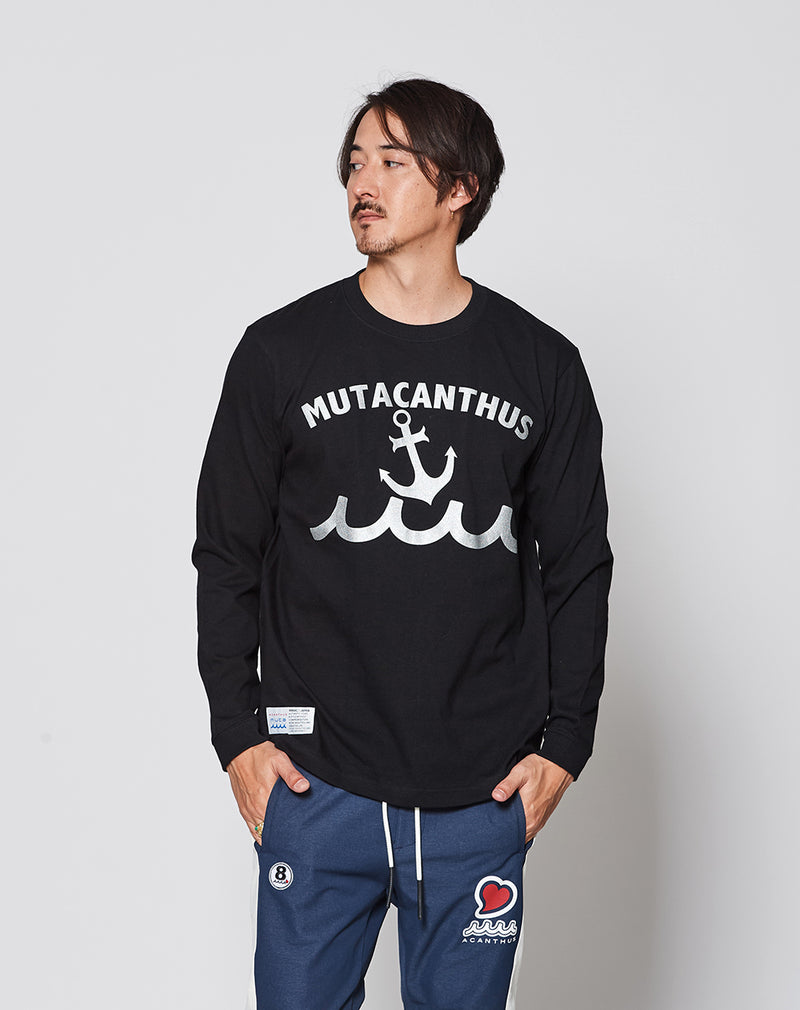 ACANTHUS × muta MARINE Anchor Logo L/S Tee [全3色]