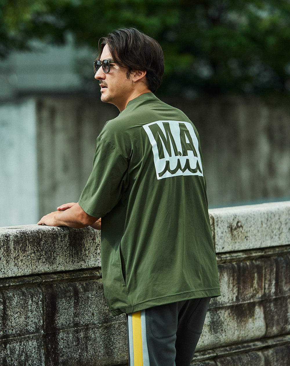 海でも街でも！ACANTHUS x muta MARINE Trimming Pocket Tee ACANTHUS × muta MARINE Sweet Logo Tee [全3色] – muta Online