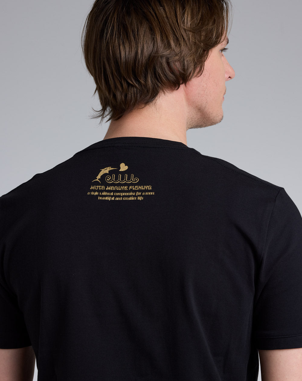 国内発送【muta MARINE】MARIN MYTH Tシャツ MARIN MYTH Tシャツ [全3色] – muta Online Store