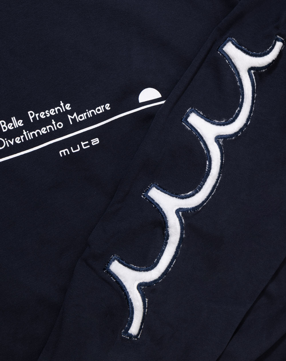 ファーワッペン ロングスリーブTシャツ [全3色] – muta Online Store