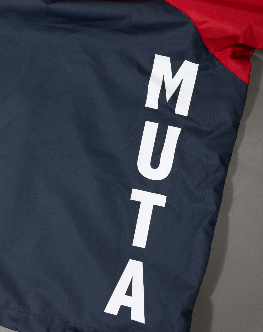 ACANTHUS × muta MARINE Light Shell Hooded Jacket [全2色