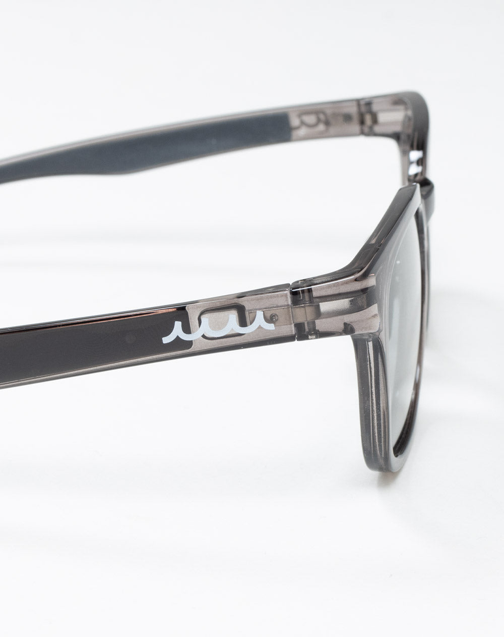 ELEBROU × muta MARINE GOLF SHINE POLARIZED SUNGLASSES(調光偏光