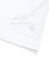 ［店舗限定：muta GLOBALE OKAYAMA］SUNNY SMILE ポロシャツ [全2色]