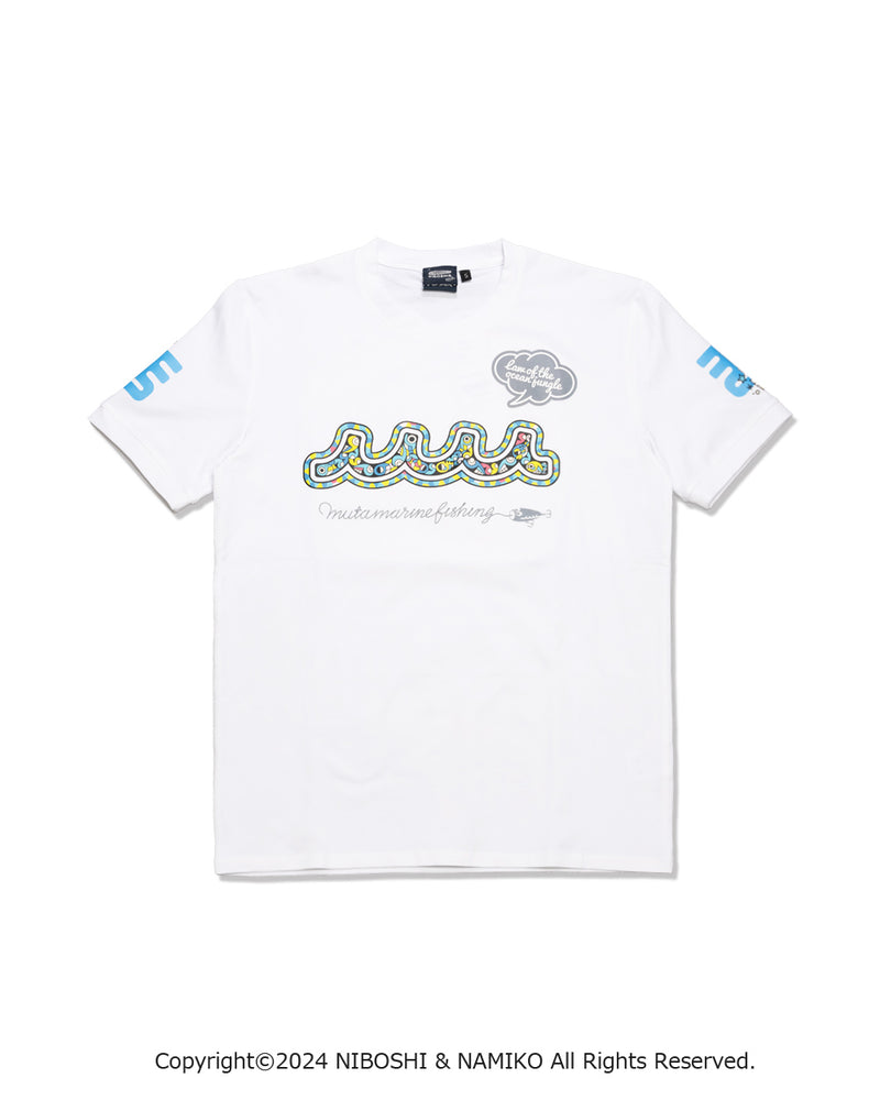 NAMIKO (NIBOSHI&) × muta MARINE Fishing Tシャツ (ホホジロザメ) [全2色]
