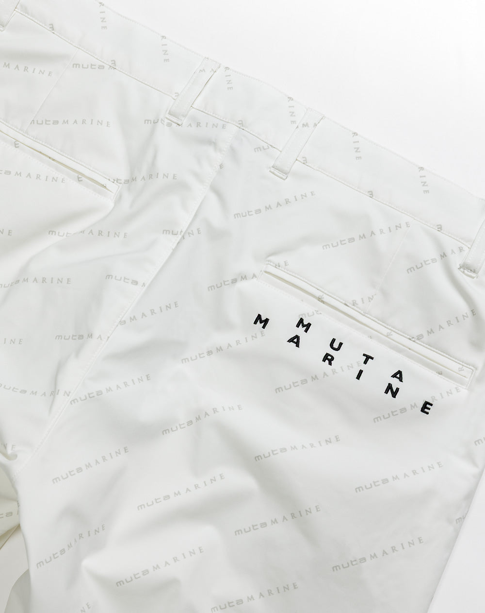 スラントロゴ スラックス [全2色] – muta Online Store